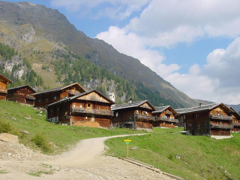Apartmenthaus Gutwenger Innervillgraten Exterior photo